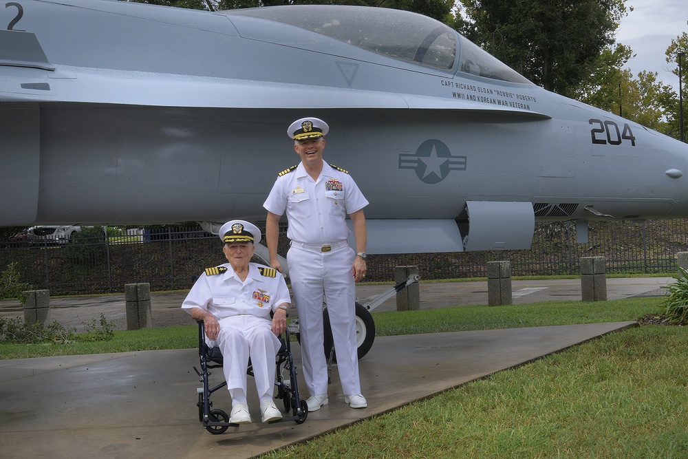 World War II veteran visits NSA Orlando