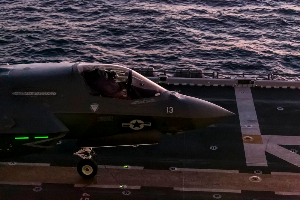 Flight Night: F-35B flies at dusk