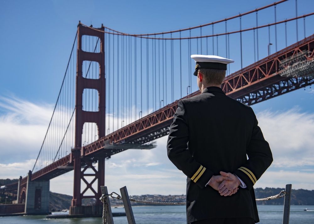 USS Somerset Arrives for San Francisco Fleet Week