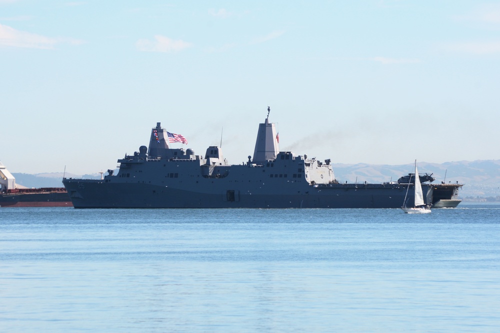 Amphibious Equipment Arrives For San Fransisco Fleet Week