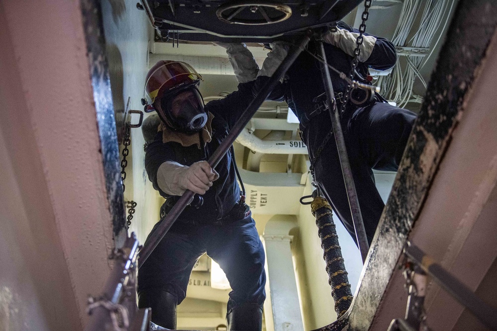 USS Harpers Ferry Conducts Damage Control Evolution