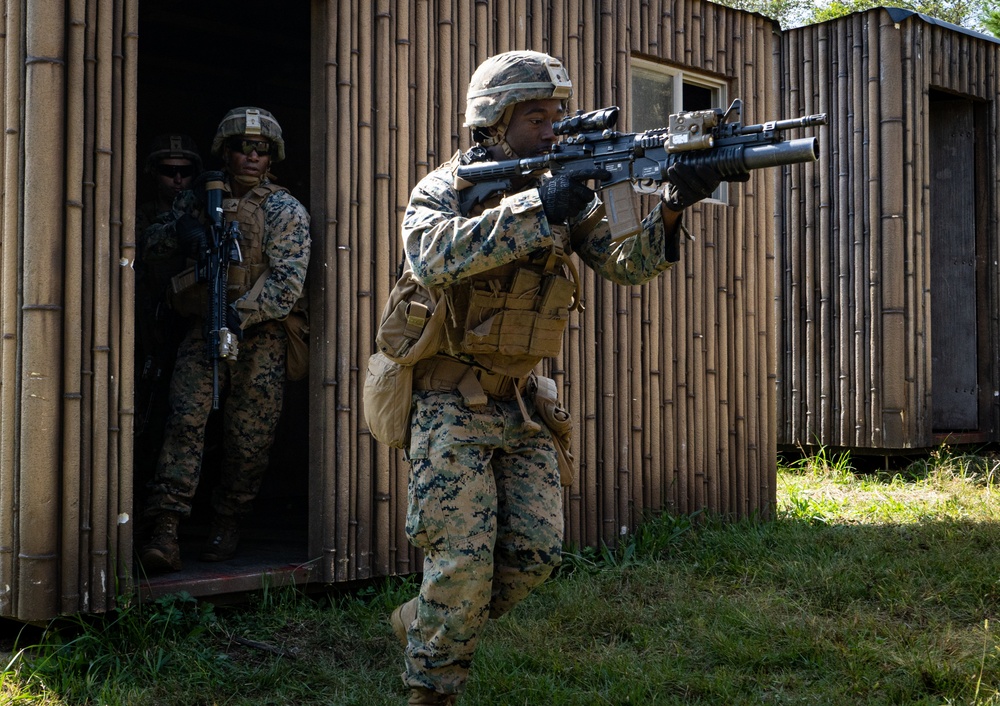 U.S. Marines conduct MOUT training during Fuji Viper 20.1