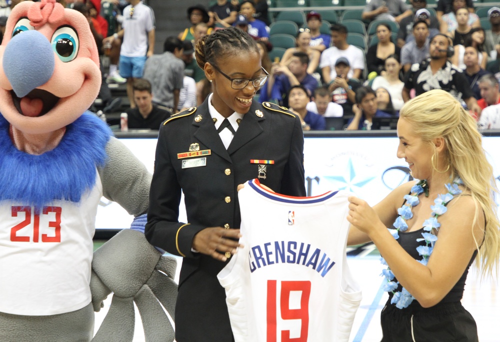 25th ID soldiers recognized at Clippers game in Hawaii