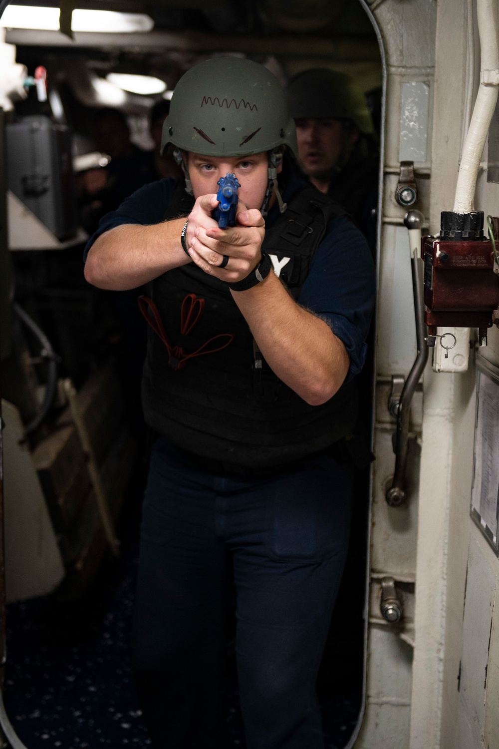 USS San Jacinto Sailors Conduct Anti-terrorism Drills