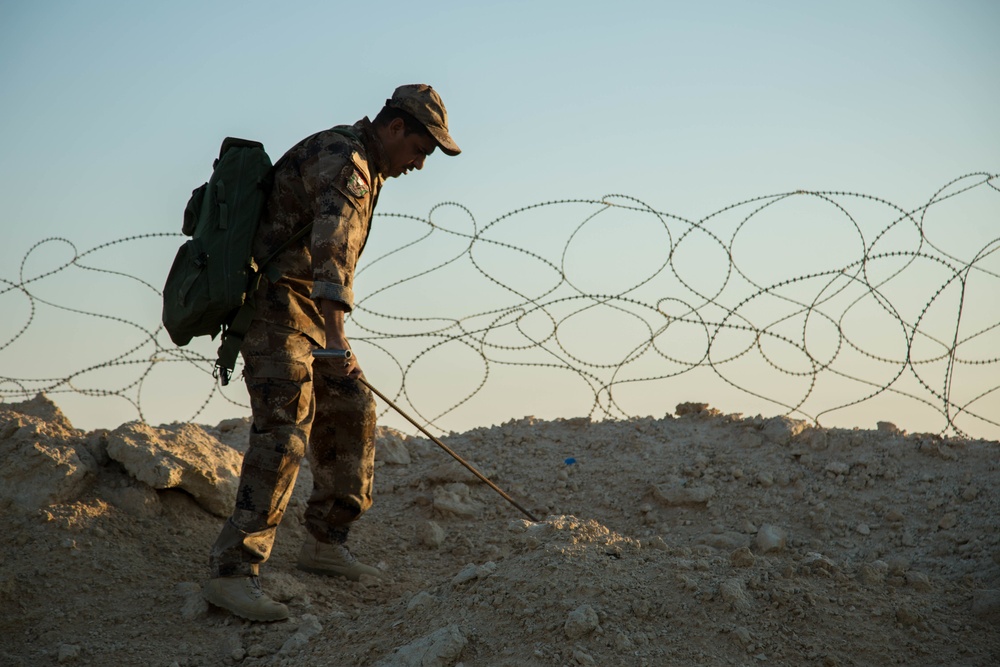 Iraqi Border Guard Force Graduating EOD Class