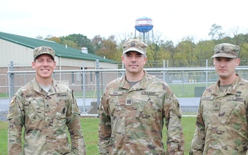Three Army Reservists Respond to Auto Accident