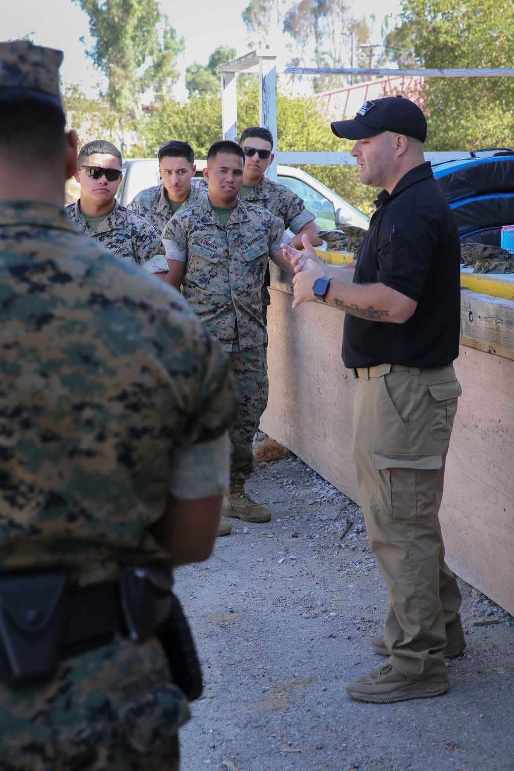 Military, civilian police conduct defensive tactics training