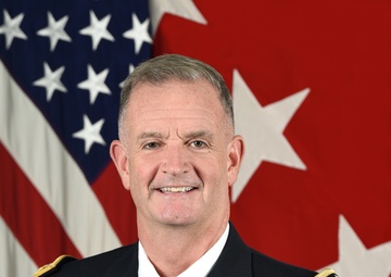 U.S. Army Lt. Gen. Walter E. Piatt