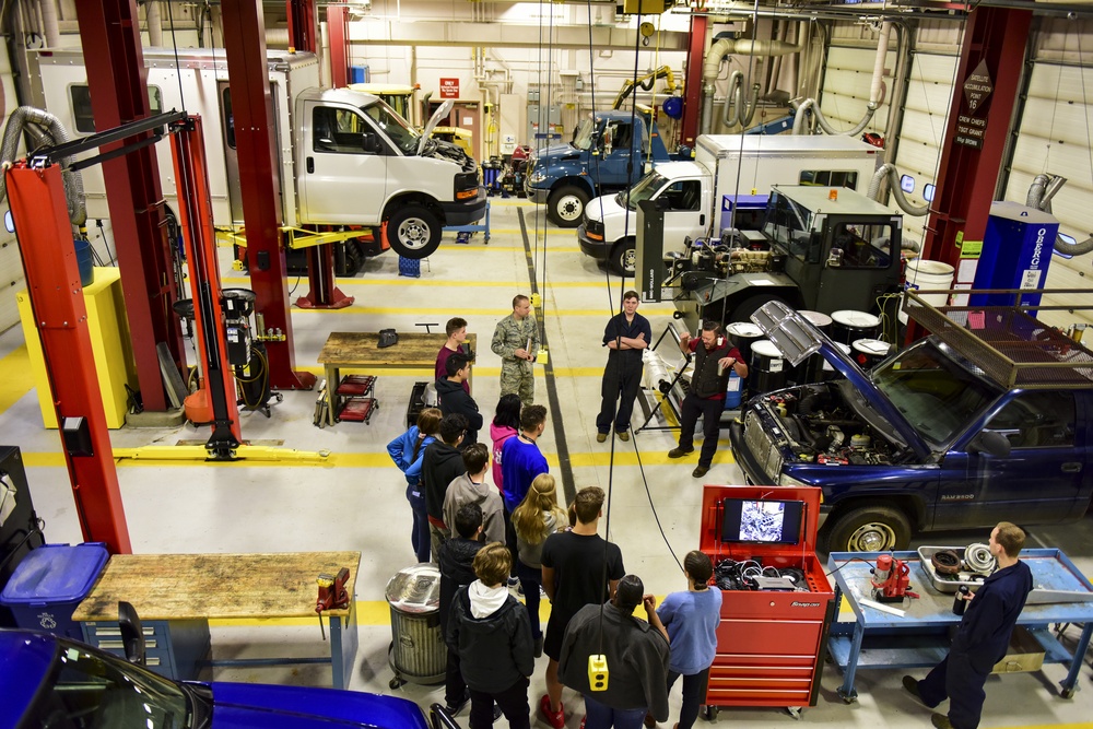 Ben Eielson students visit 168th Wing vehicle maintenance