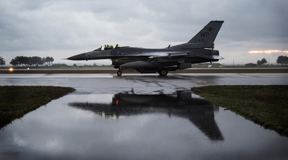 Rain or shine, 8 FW F-16s are ready for anything