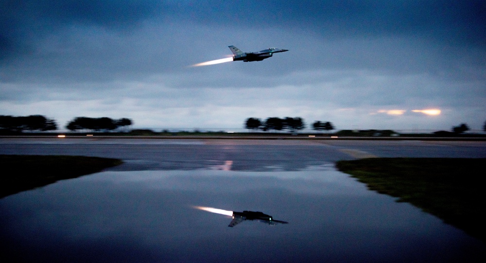 Rain or shine, 8 FW F-16s are ready for anything