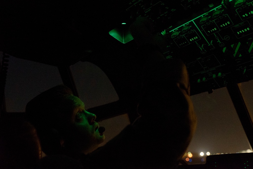 75th EAS Airlifts Supplies to U.S. Forces in Somalia