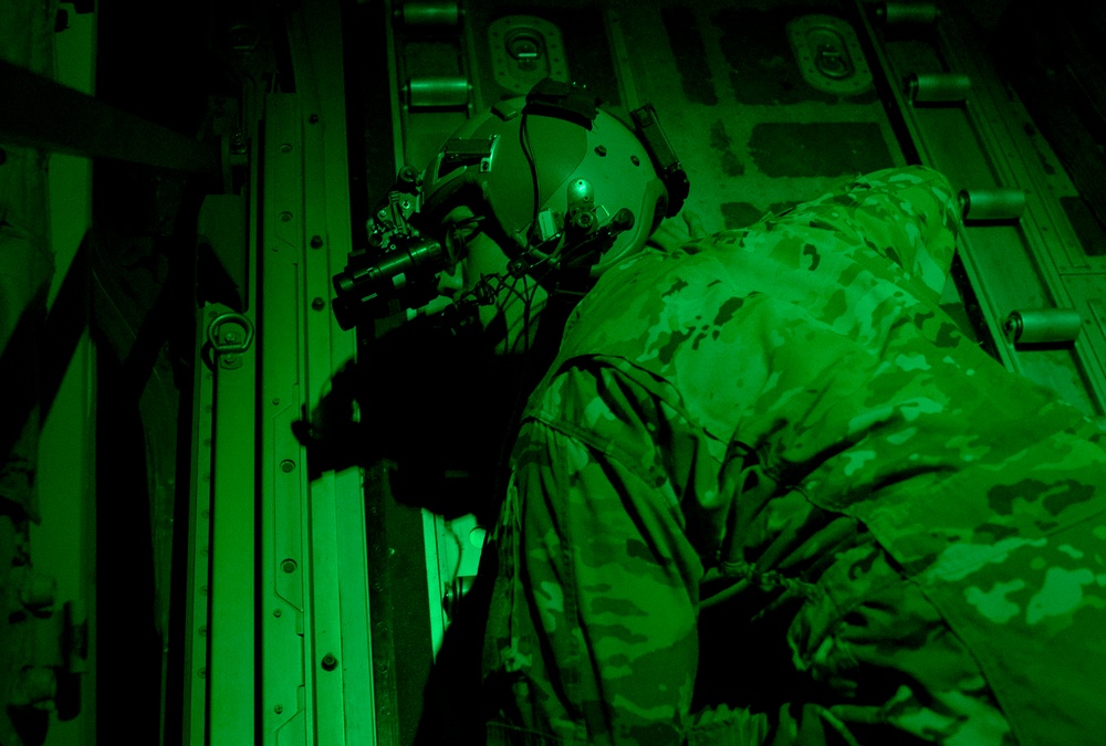 75th EAS Airlifts Supplies to U.S. Forces in Somalia