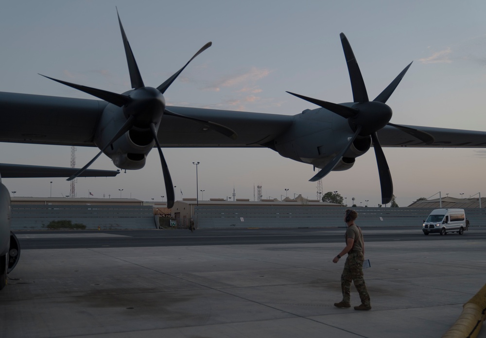 75th EAS Delivers Cargo and Picks Up Passengers in Somalia
