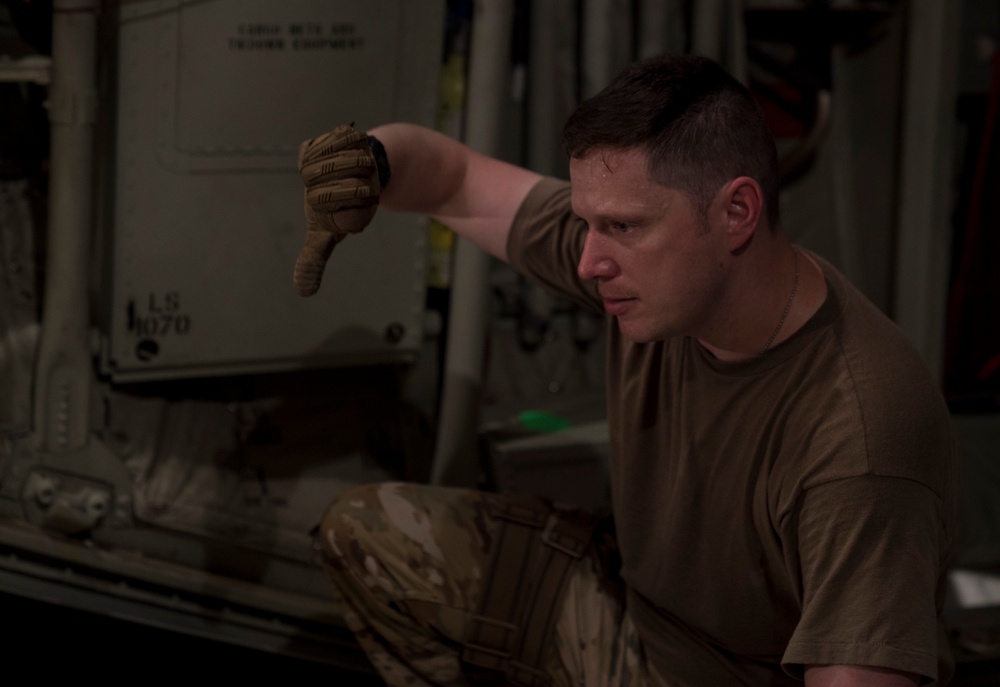 75th EAS Delivers Cargo and Picks Up Passengers in Somalia