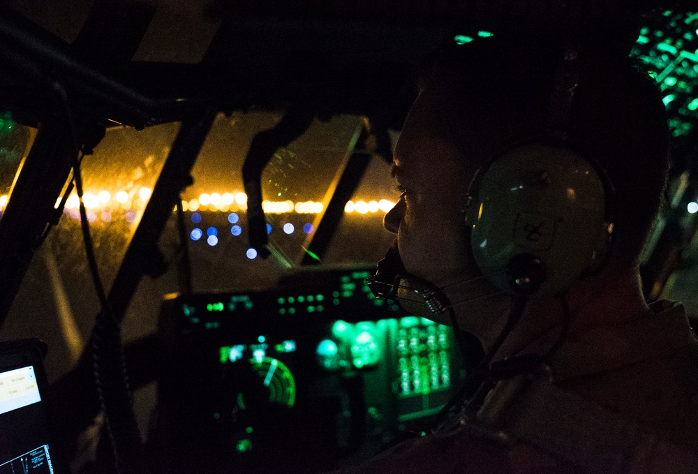 75th EAS Delivers Cargo and Picks Up Passengers in Somalia