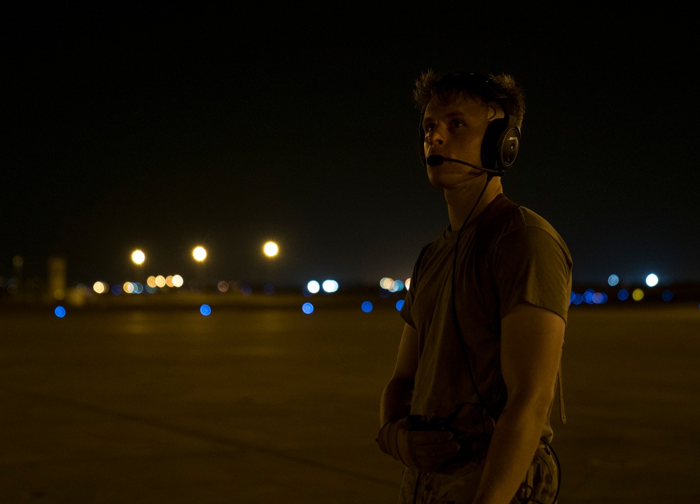 75th EAS Delivers Cargo and Picks Up Passengers in Somalia