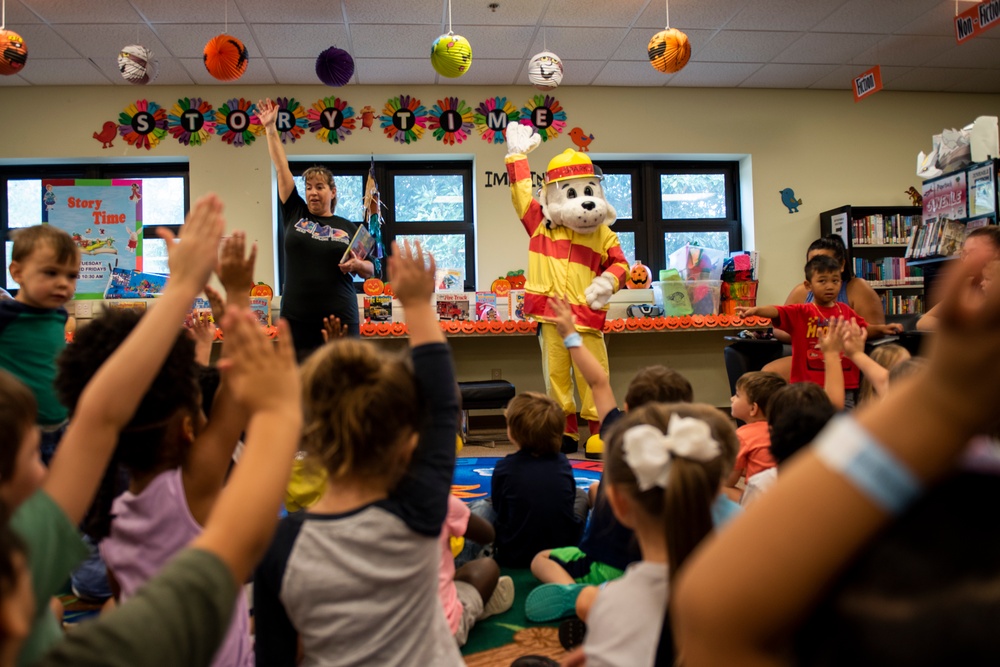 Sparky the Dogs Visits Moody Air Force Base Library