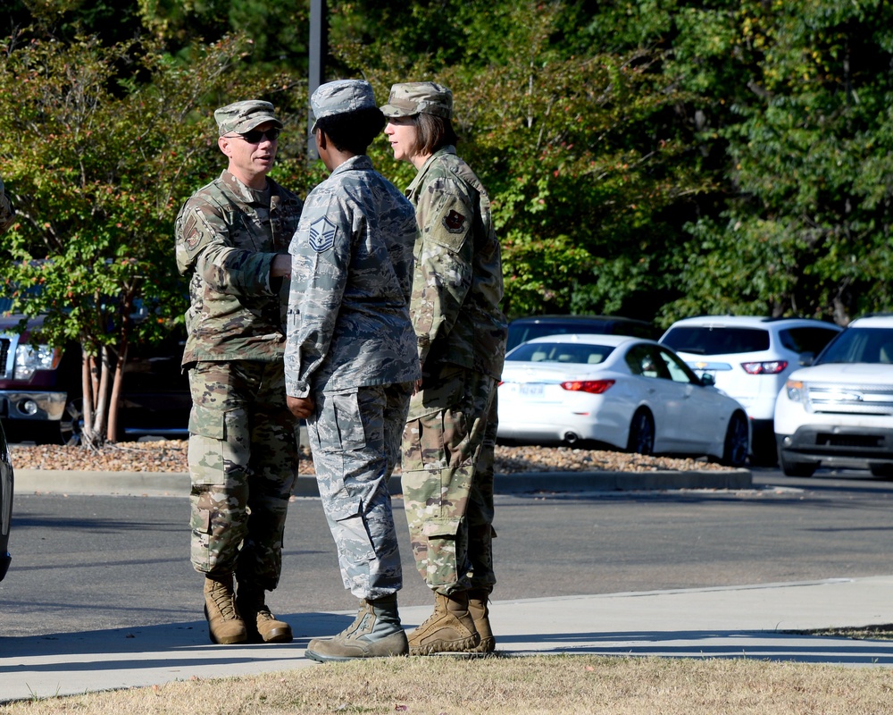 19th AF command team observe Columbus AFB pilot training mission