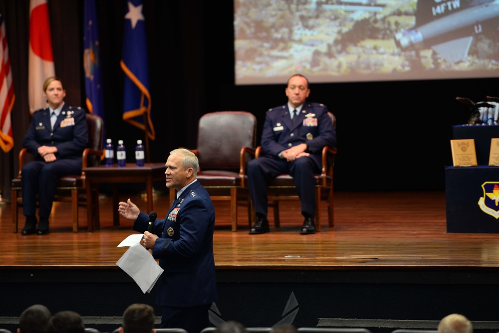 Words of wisdom vocalized to Air Force’s newest aviators