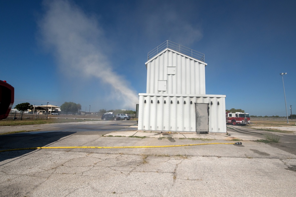 Burn House, here come the firefighters