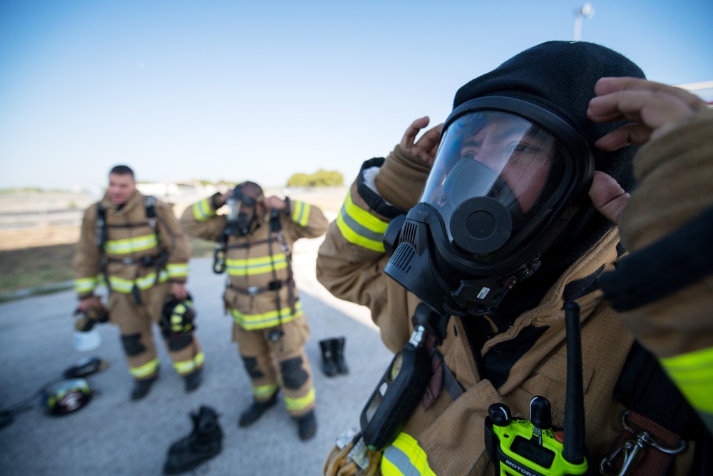 Burn House, here come the firefighters