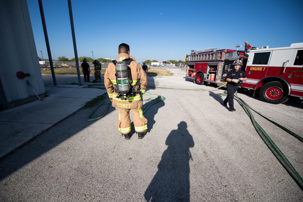 Burn House, here come the firefighters