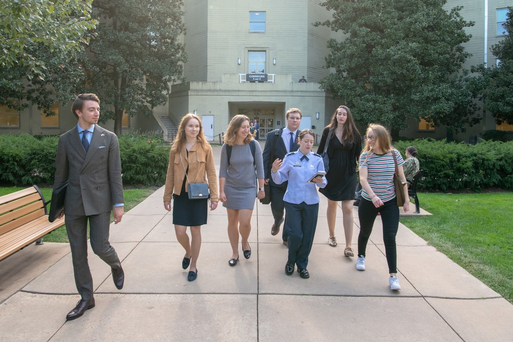 Members of the Transatlantic Future Leaders Forum Visit the Pentagon