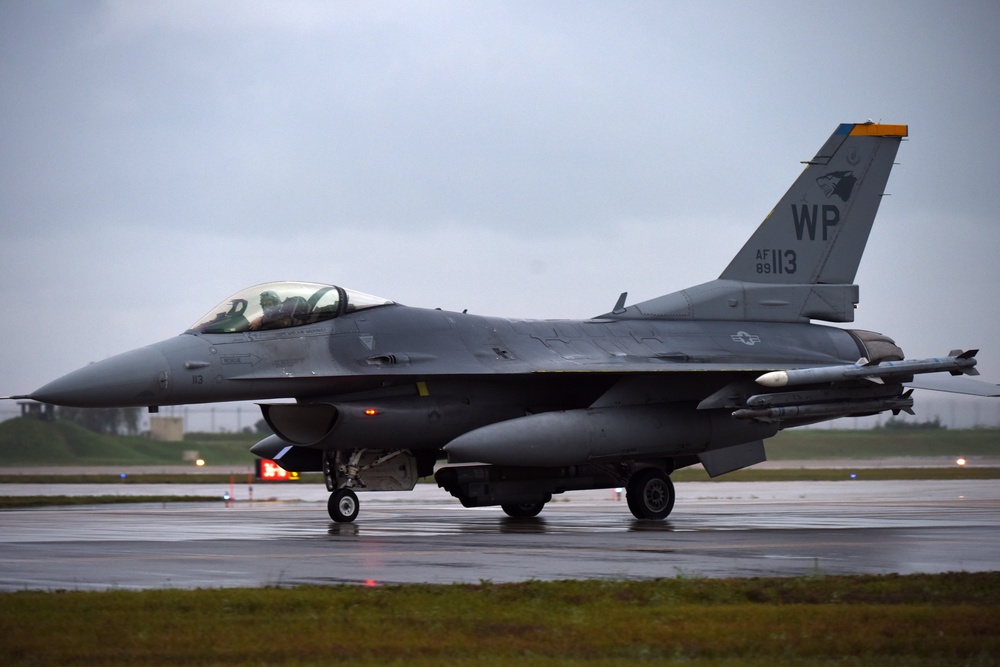 8th Fighter Wing performs training