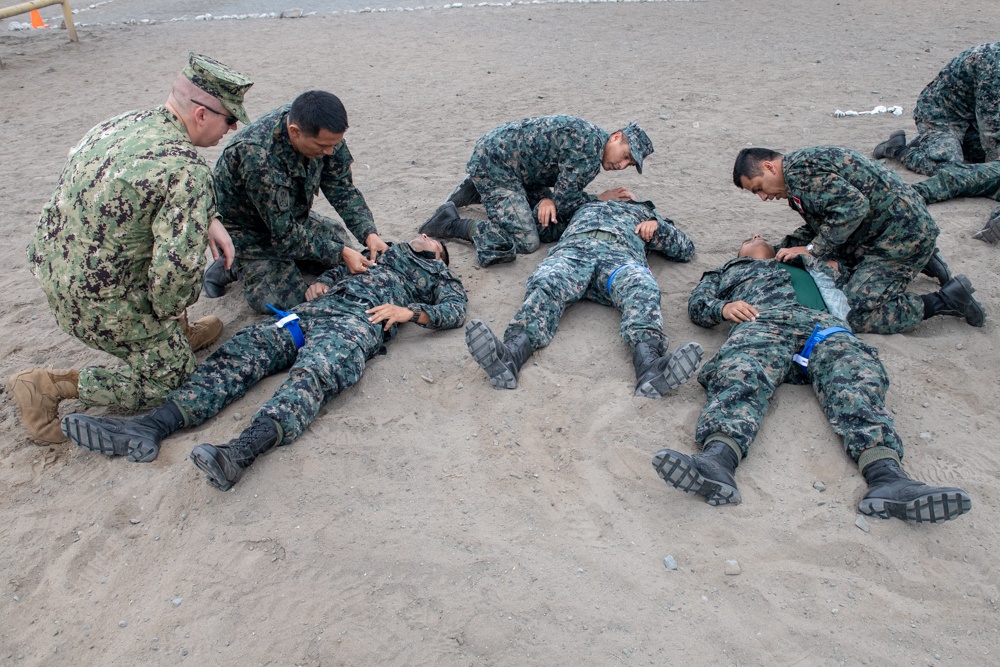 U.S. Navy Promotes Medical Readiness in Peru