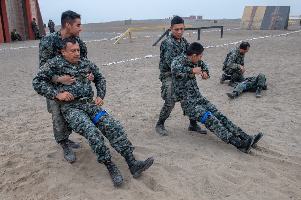 U.S. Navy Promotes Medical Readiness in Peru