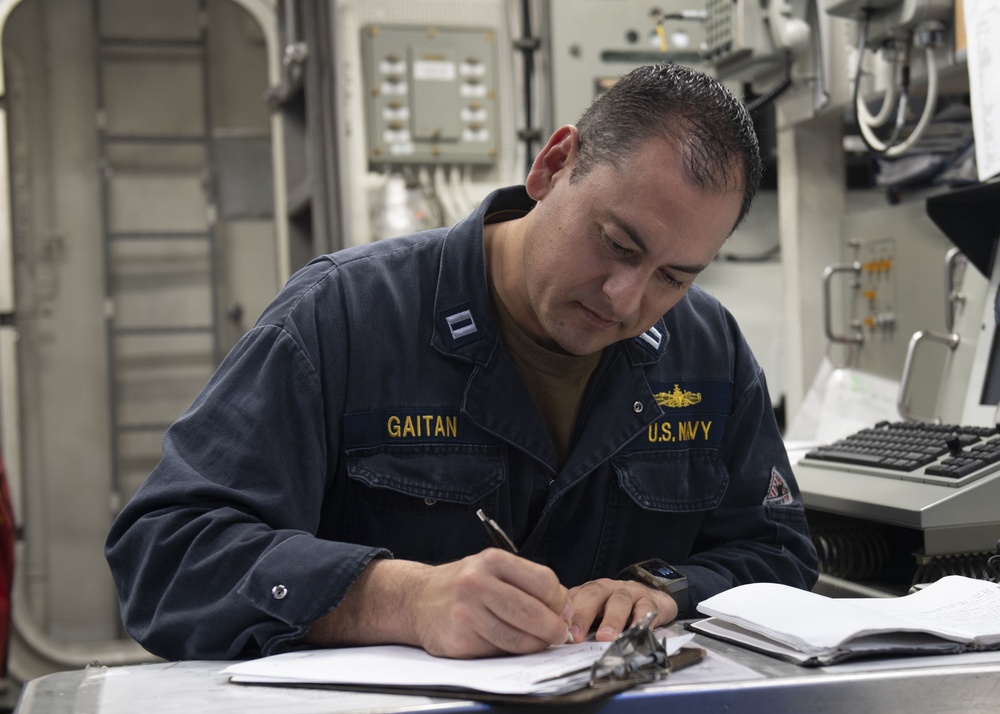 USS Wayne E. Meyer Underway October 8 Operations, 2019