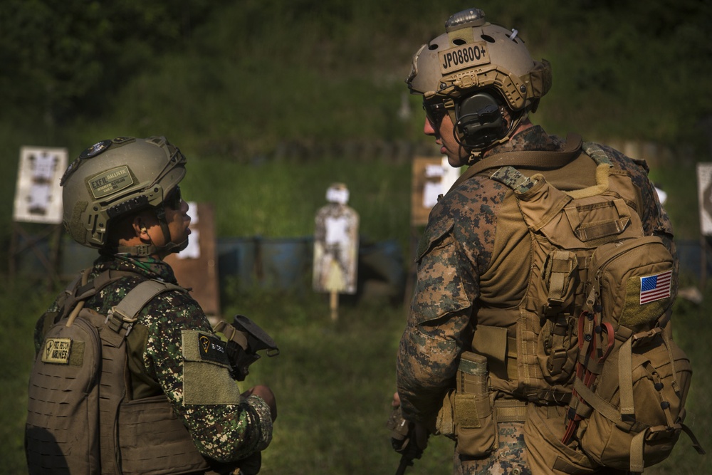 U.S. Marines and Philippine Marines shoot at the range during exercise KAMANDAG 3