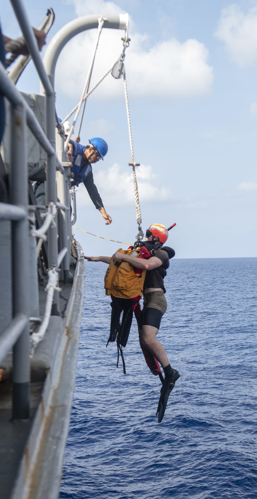 DVIDS - Images - USS Antietam (CG 54) Sailor rescues simulated casualty ...