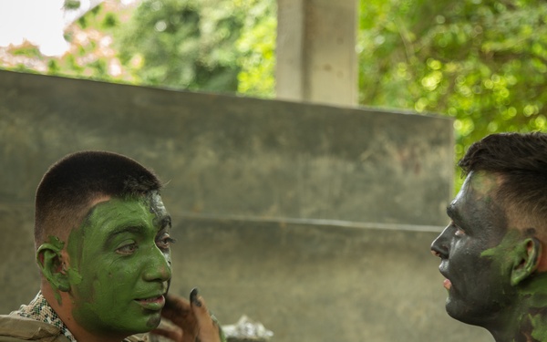 US, Colombian Marines enhance interoperability through jungle warfare training