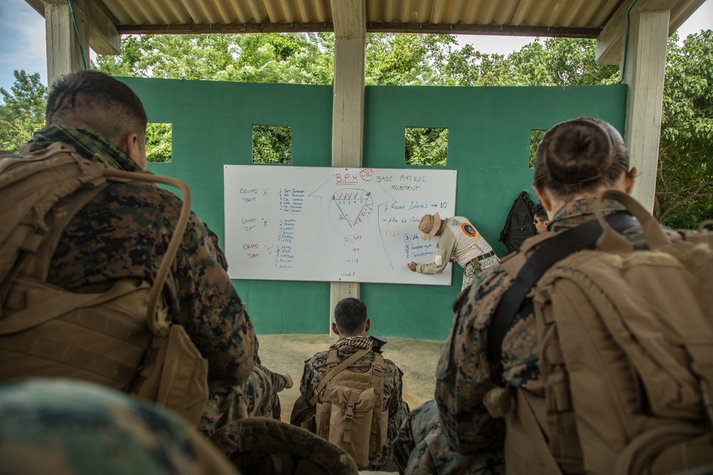 US, Colombian Marines enhance interoperability through jungle warfare training