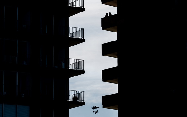 F-35 Demo Team soars over San Francisco Fleet Week