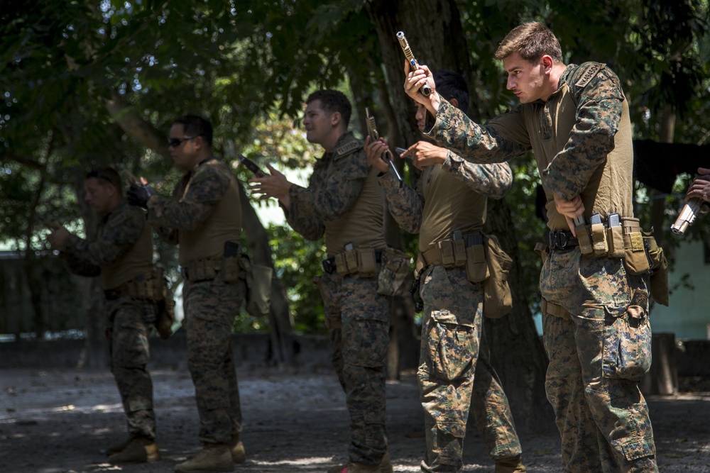 US Recon Marines hone pistol techniques during KAMANDAG 3