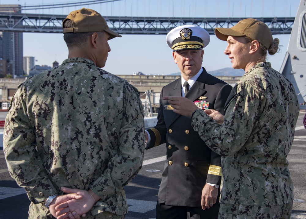 USS Somerset Hosts Public Ship Tours During Fleet Week