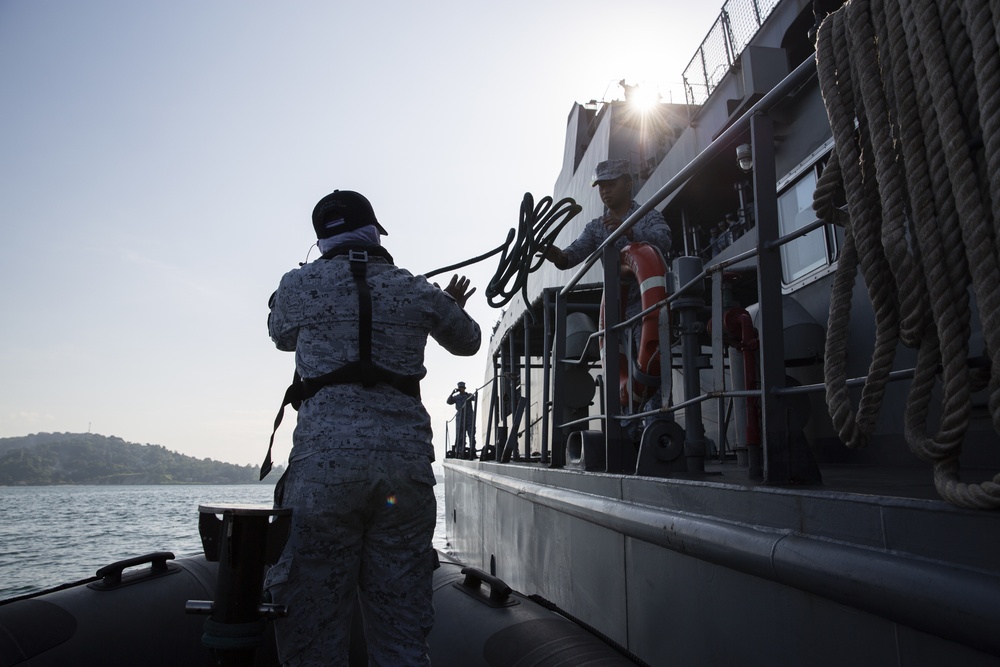 3rd MEB CG visits Philippine Navy ship BRP Davao Del Sur (LD 602)