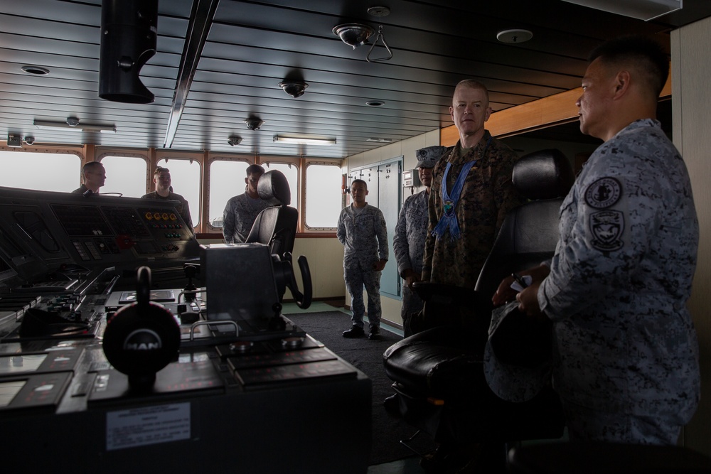 3rd MEB CG visits Philippine Navy ship BRP Davao Del Sur (LD 602)