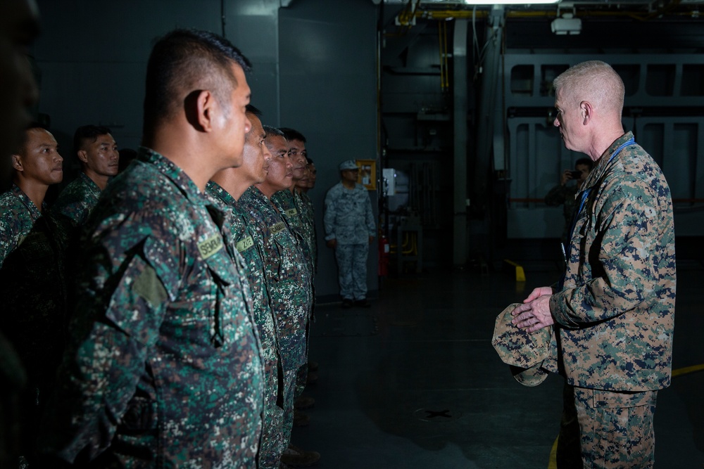 3rd MEB CG visits Philippine Navy ship BRP Davao Del Sur (LD 602)