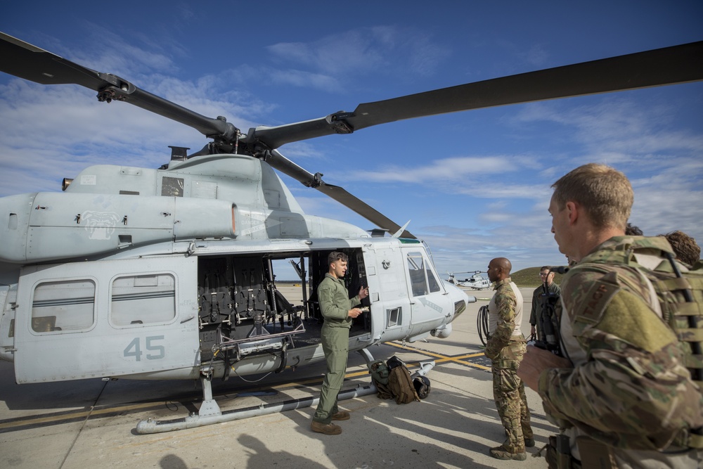 Special Warfare Airmen train with U.S. Marine Corps Reserve