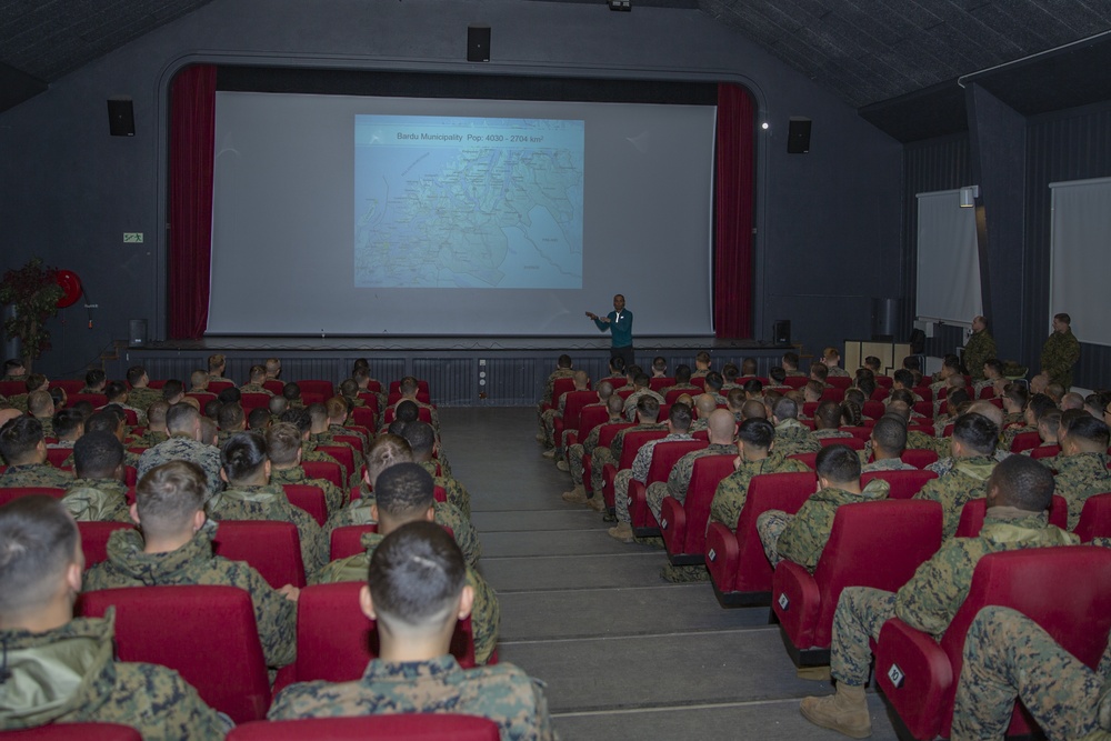 Mayor Meets the Marines