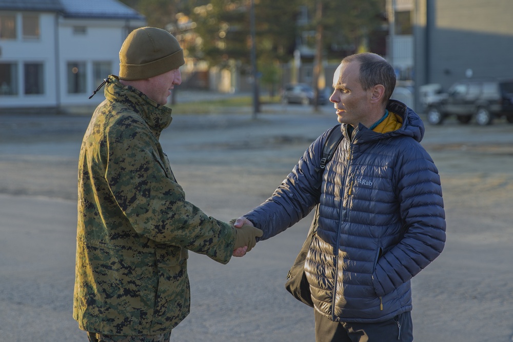 Mayor Meets the Marines