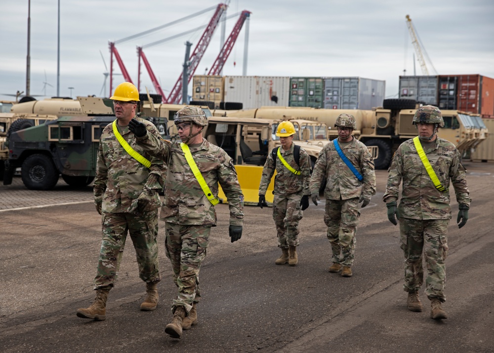 2-1 Cav. Div. DC-S visits historic port operation