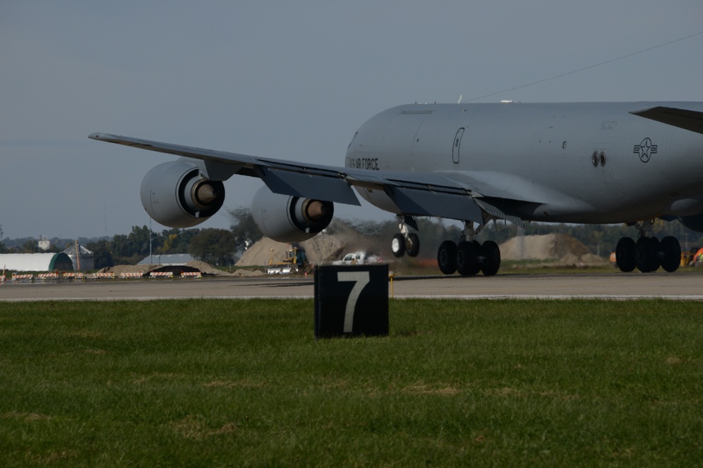 KC-135 runway