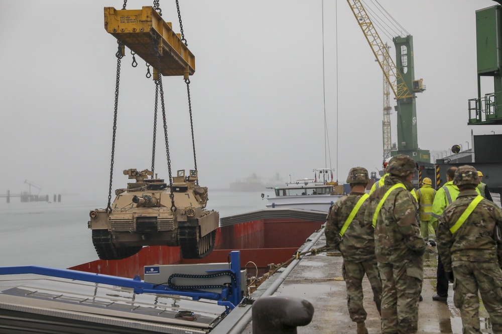 2nd Armored Brigade Combat Team, 1st Cavalry Division arrives in Europe