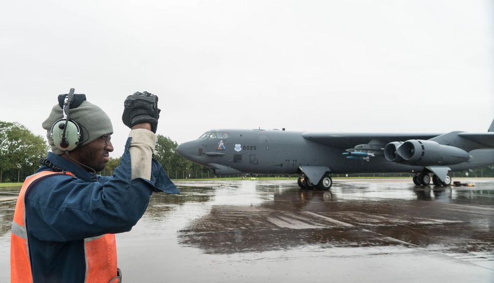 B-52 Crew Chief Performs Pre-flight Checks