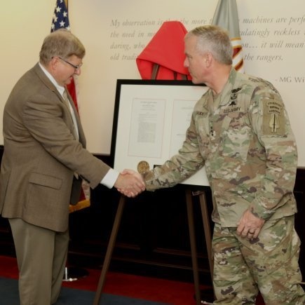 USASOC receives Congressional Medal